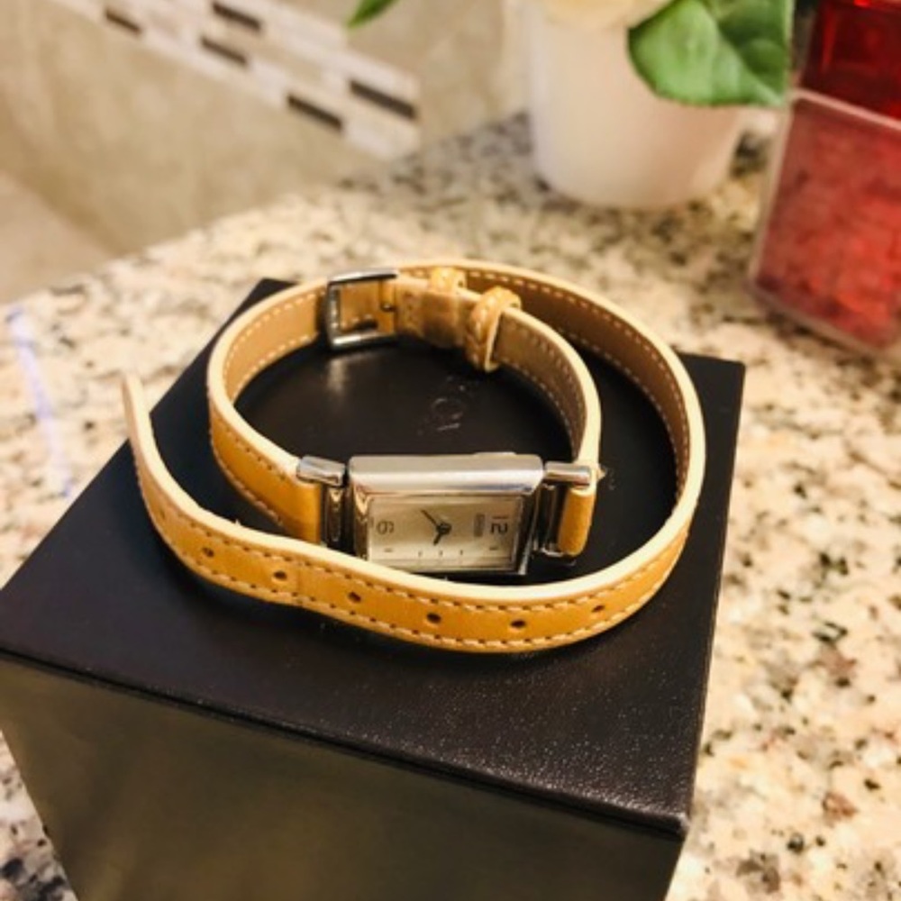 Coach watch - Picture 6 of 6